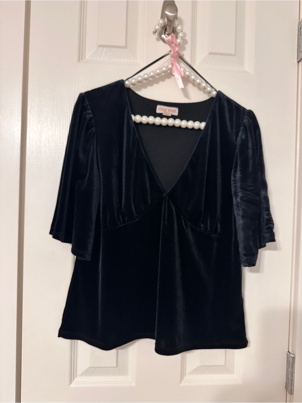 Knox Rose Black Velvet V-Neck Flutter Sleeve Blouse